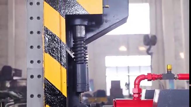 Y81側(cè)推包金屬打包機是一種高自動化大型液壓壓縮打捆設(shè)備。。。